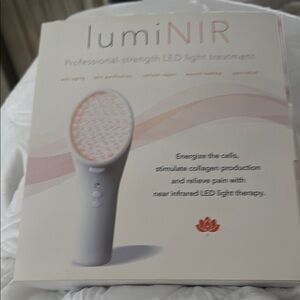 LumiNIR LED Light Therapy Device
